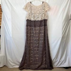 Adrianna Papell Blush & Muted Purple Formal Floor Length Lacy Gown - Size 24W
